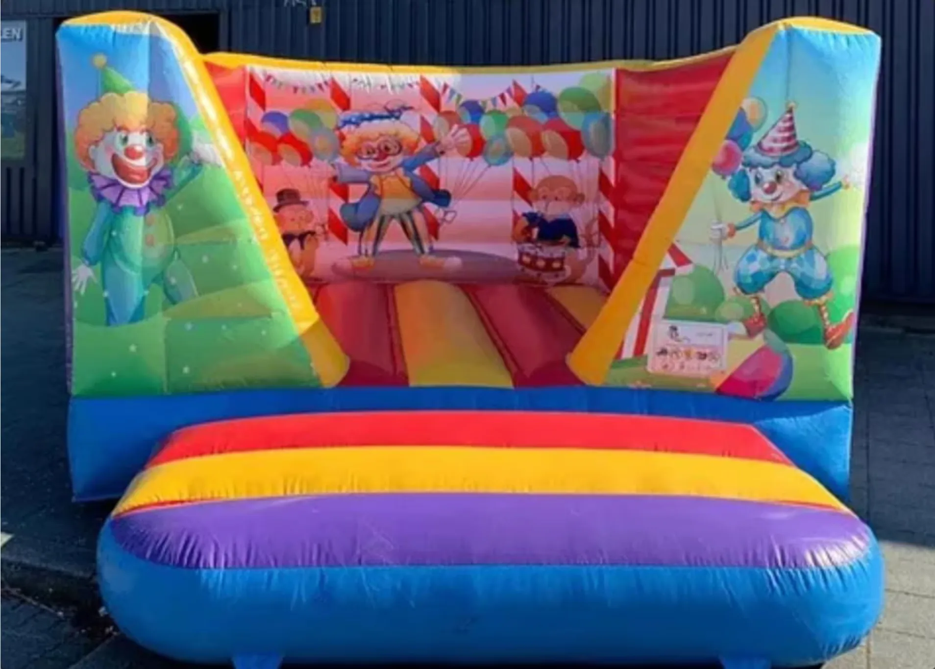 Verhuur: Springkussen mini circus