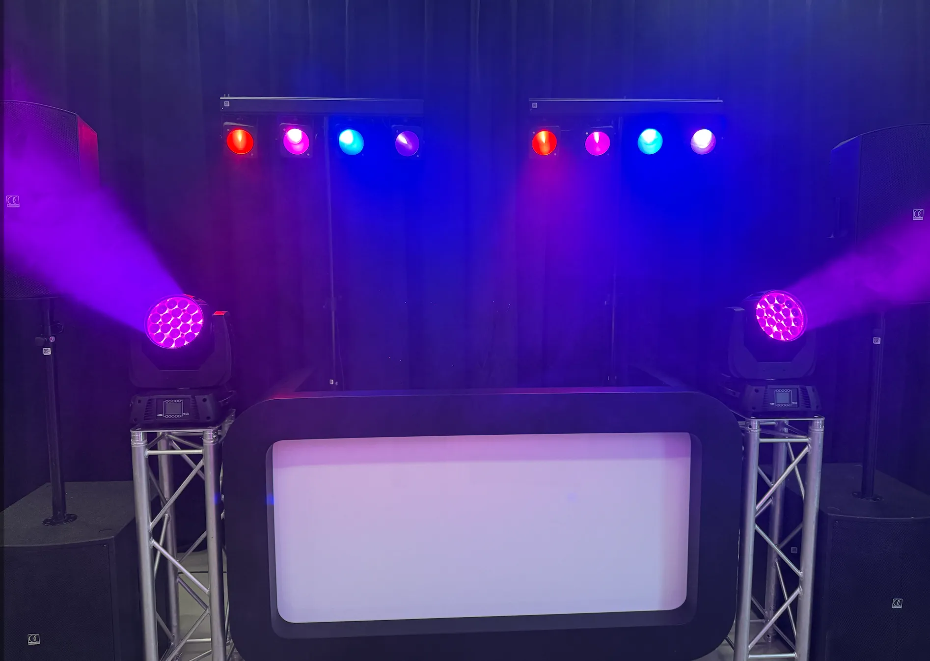 Drive-inn show Large