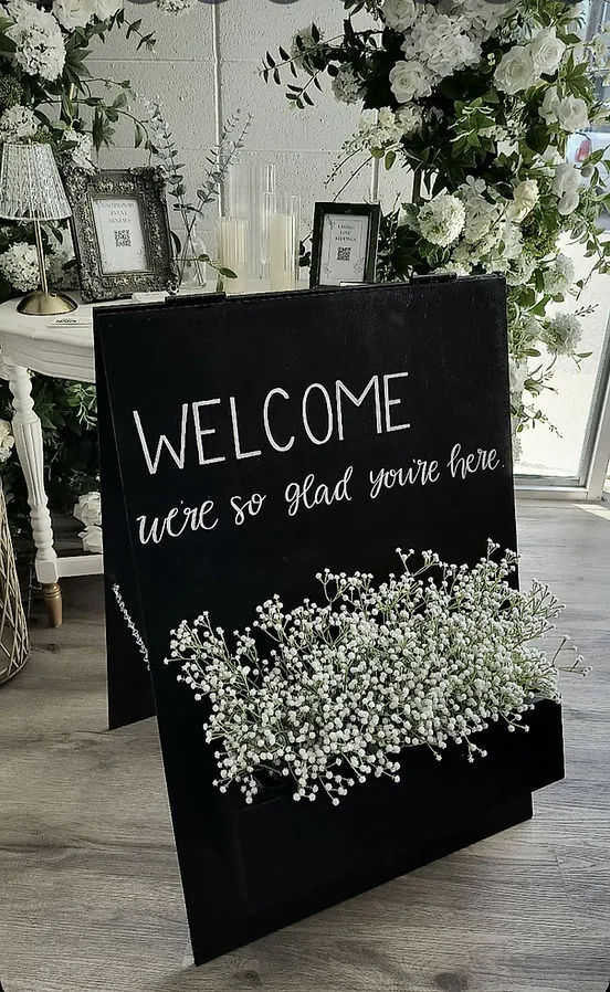 Black Welcome Floral Box