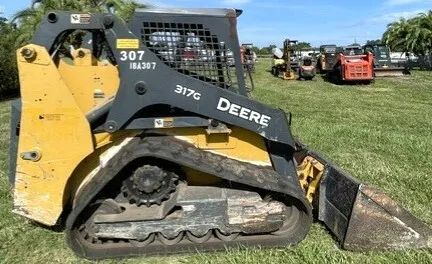 John Deere 317G Compact track loader skid steer