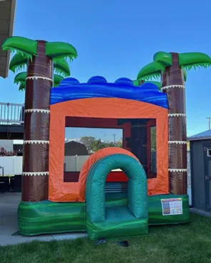 Tree House Bounce House (13' x 13') * NOT COMPATIBLE WITH BANNERS*