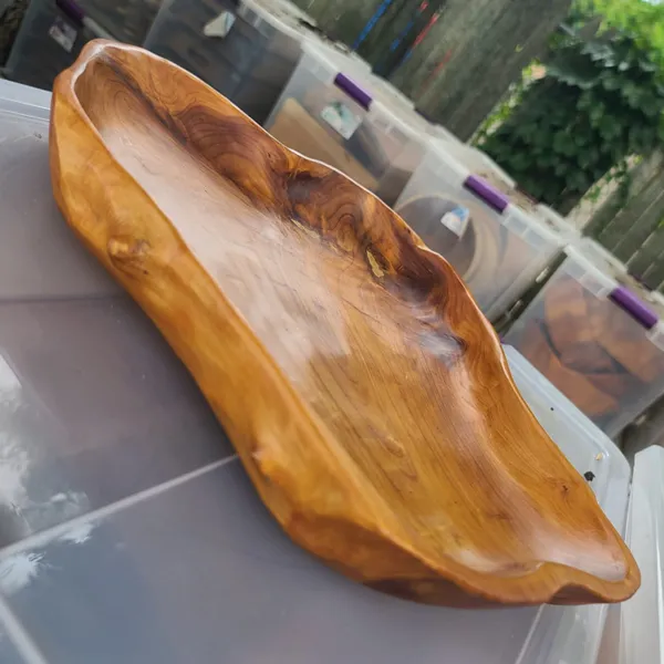 WD52 :: Square Organic Wooden Platter 10" -  15" Assorted