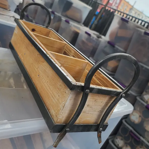 WD71 :: 3 Section Wooden Box Display, Metal Frame 19" x 6"