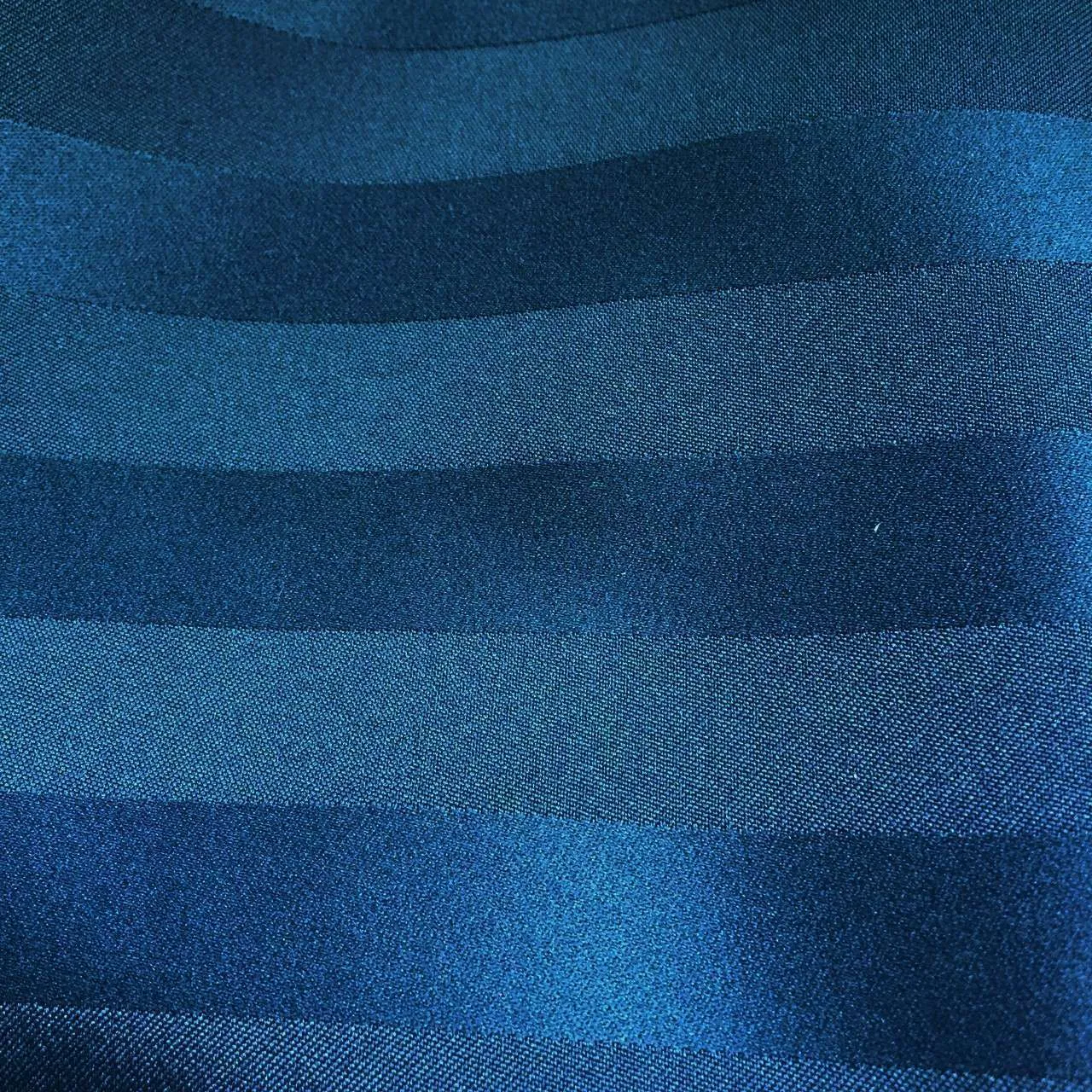 LN30S Navy :: Satin Stripe