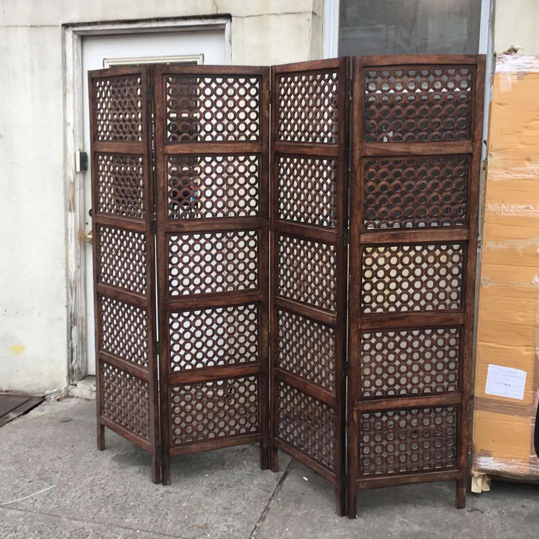 DC35 : Circles Room Divider Wood 80"