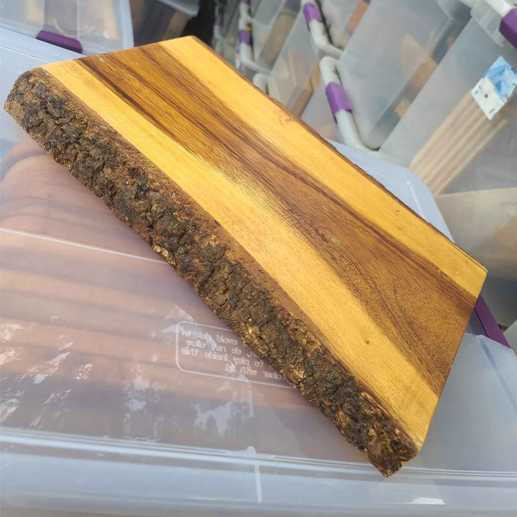 WD58 :: Bark Edge Rustic Wooden Board 16" x 11"
