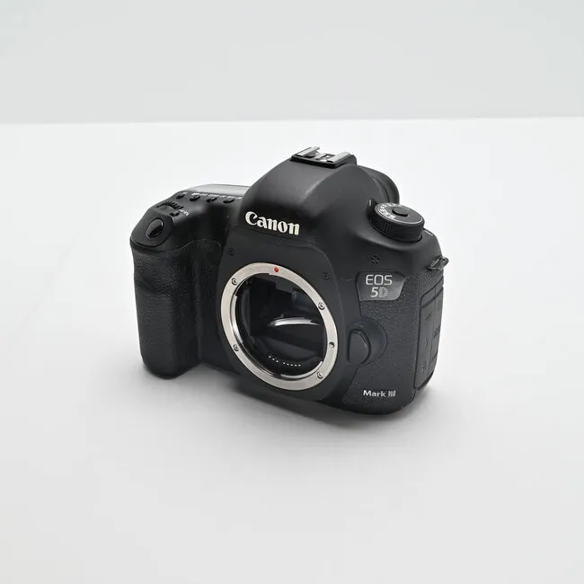 Canon EOS 5D MKiii Body with battery grip