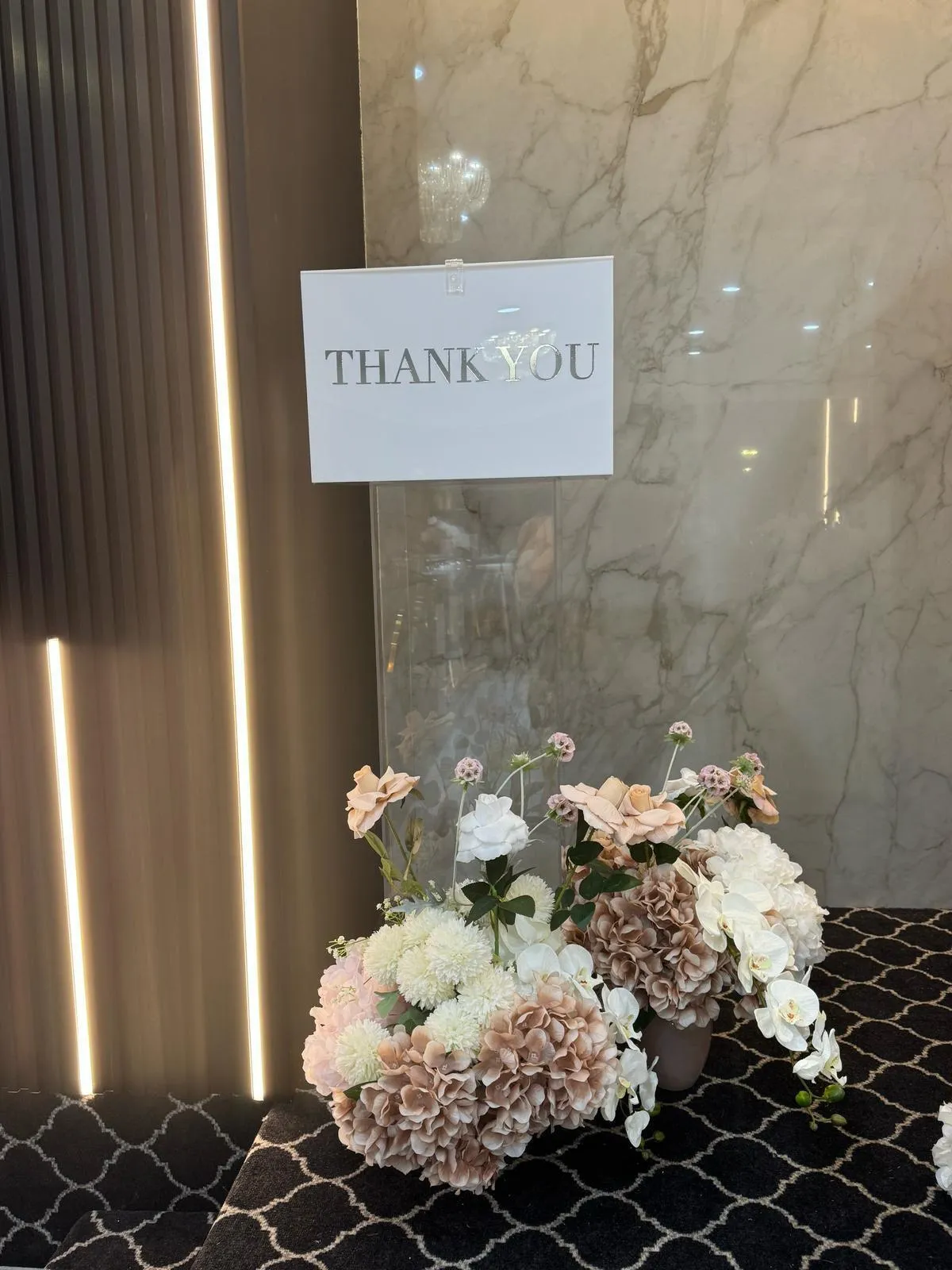 White Acrylic Wishing Well Box