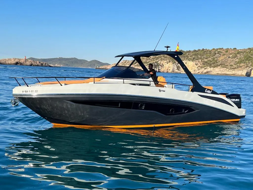 FIM REGINA 34 FT MOTORBOAT - 11 PAX IBIZA