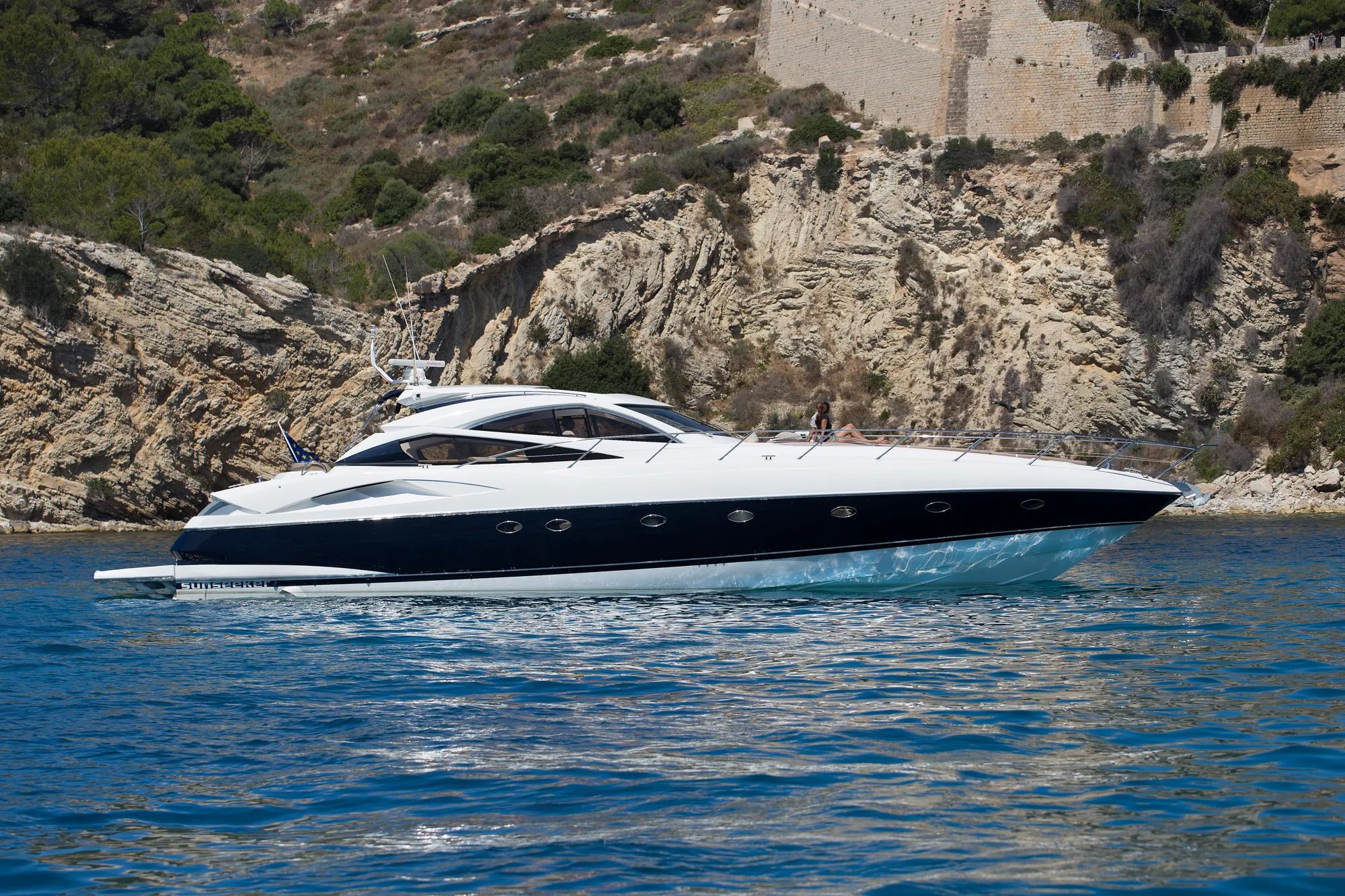 SUNSEEKER PREDATOR 68 FT YACHT - 12 PAX IBIZA