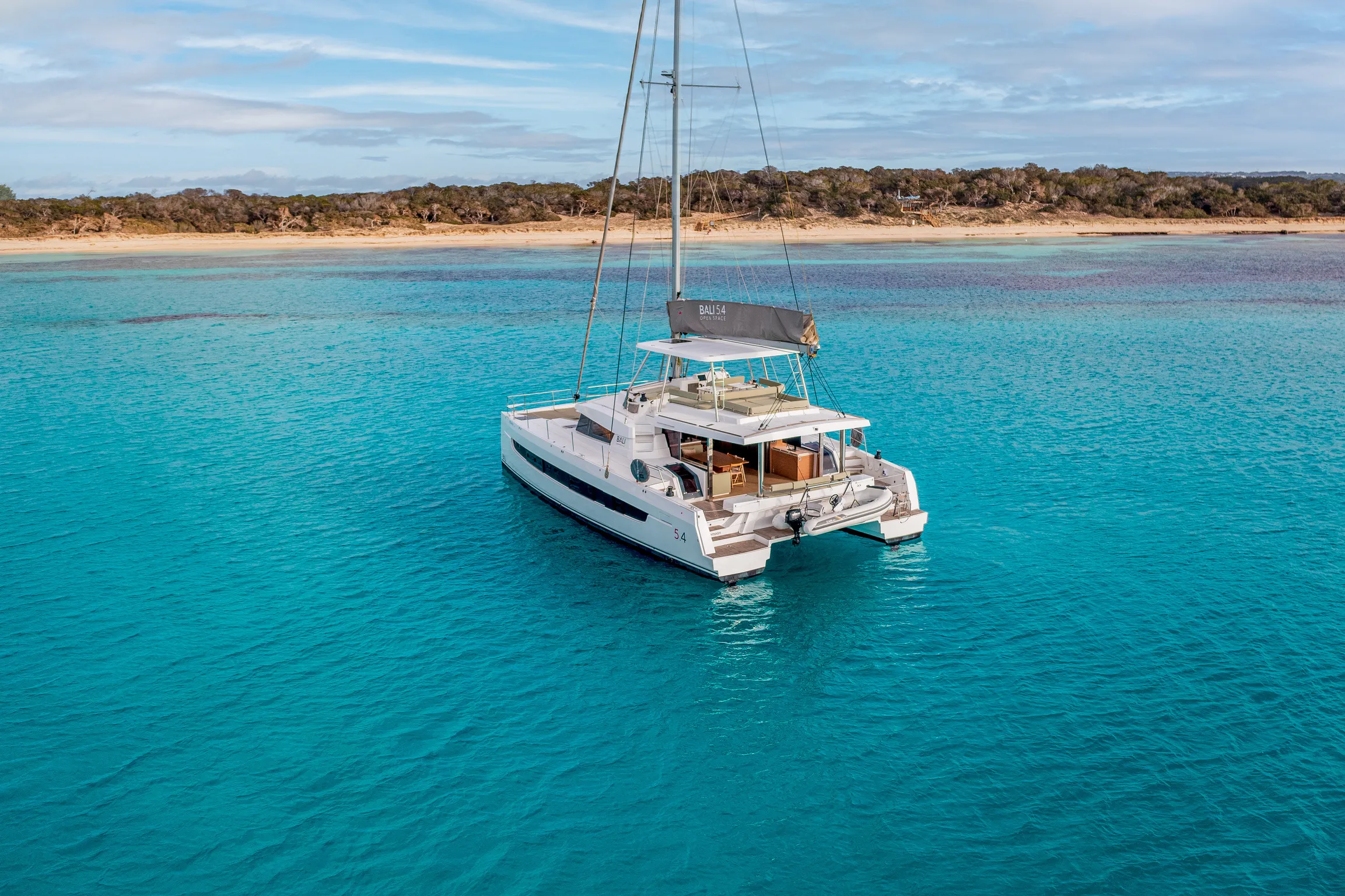 BALI 5.4 CATAMARAN - 12 PAX IBIZA