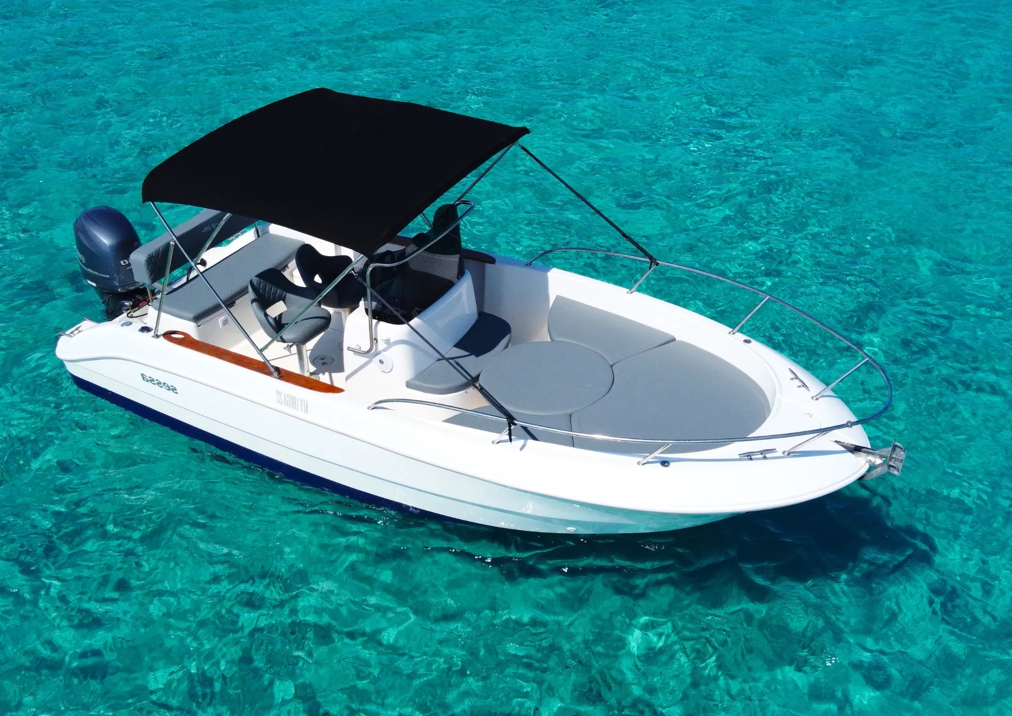 KEY LARGO 22 FT MOTORBOAT - 5 PAX IBIZA