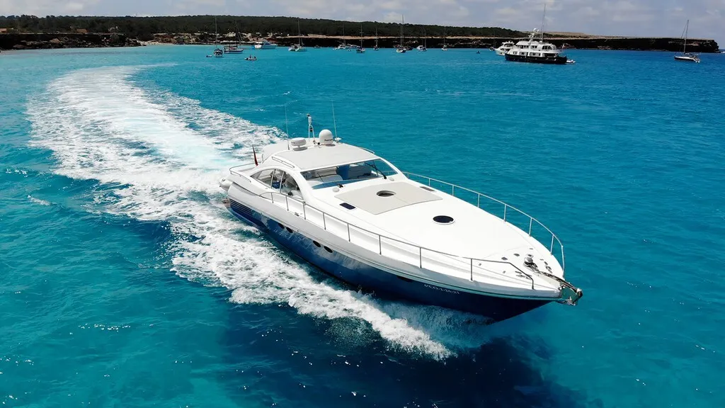 PERSHING 54 FT YACHT - 11 PAX/ 4 NIGHT