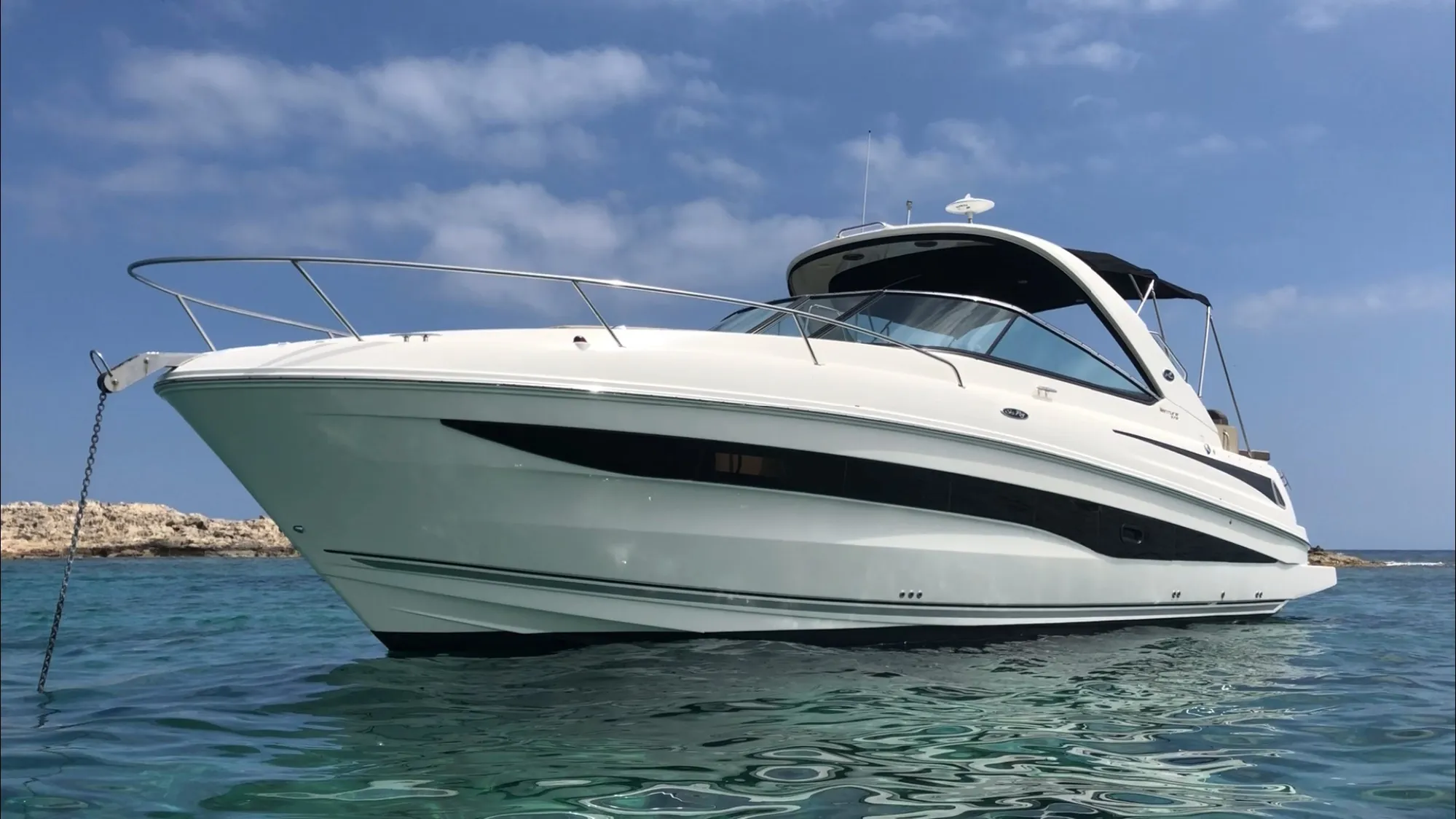 SEA RAY 37 FT MOTORBOAT - 9 PAX IBIZA