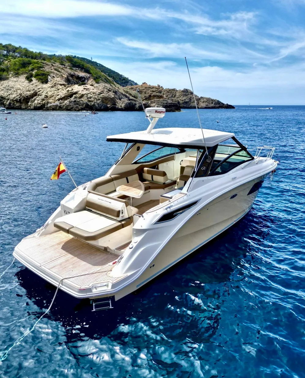 SEA RAY 32 MOTORBOAT - 9 PAX IBIZA
