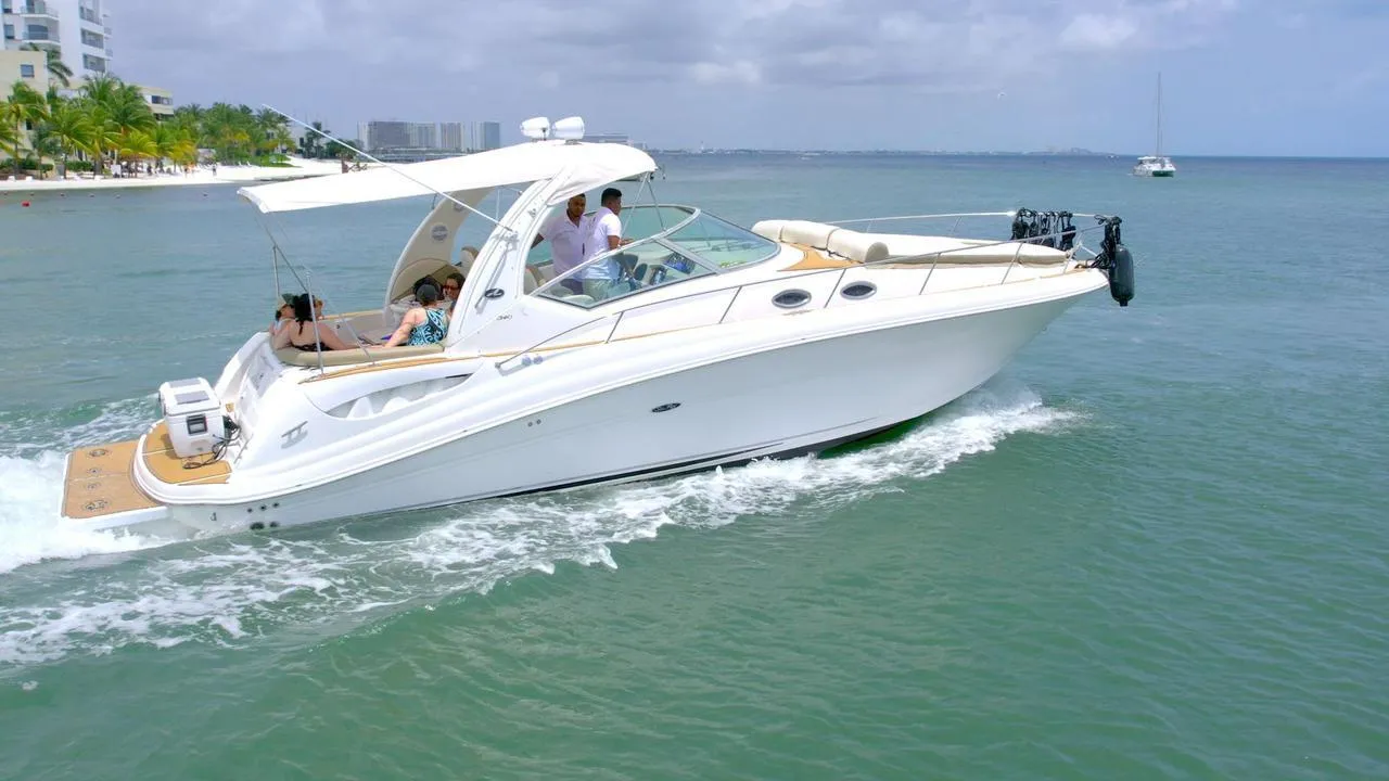 OASIS 40FT YACHT - 12 PAX CANCUN