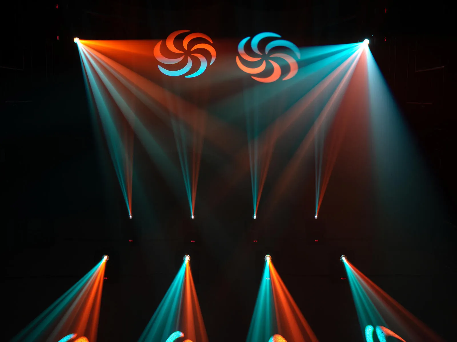 EUROLITE LED TMH-S60 Moving-Head Spot Lichttechnik mieten DJ Equipment in Berlin Verleih