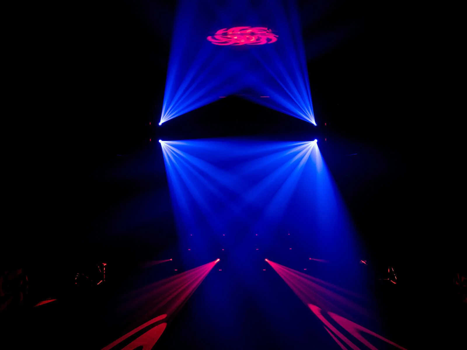 EUROLITE LED TMH-S60 Moving-Head Spot Lichttechnik mieten DJ Equipment in Berlin Verleih