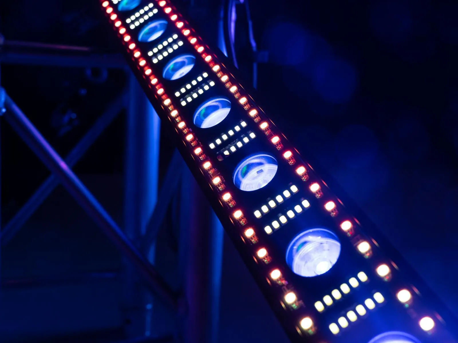 LED STP-15  Bar Tube Leiste Lichttechnik mieten Eventtechnik Veranstaltungstechnik in Berlin Verleih 