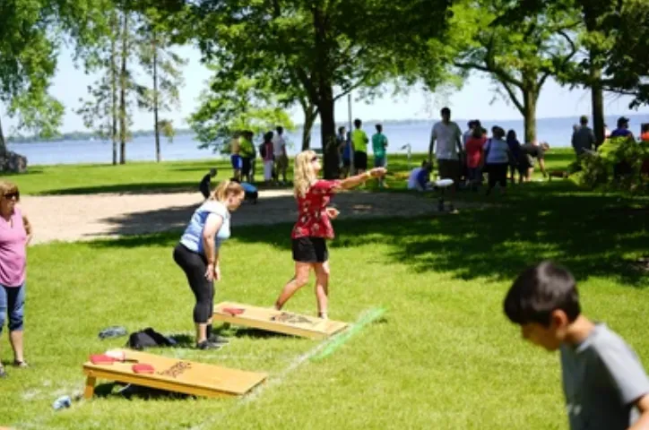 -Games & Entertainment