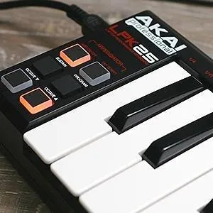 Akai LPK25 USB MIDI Keyboard (25 Keys)