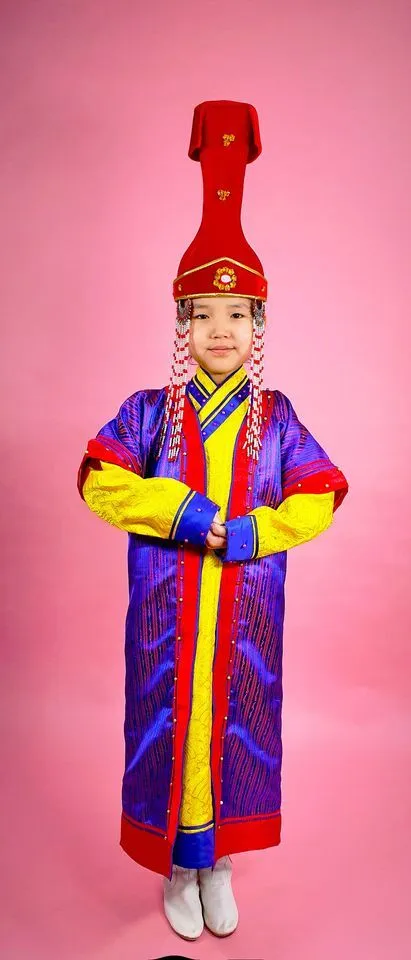 Монгол бүжиг хүүхэд гоцлол