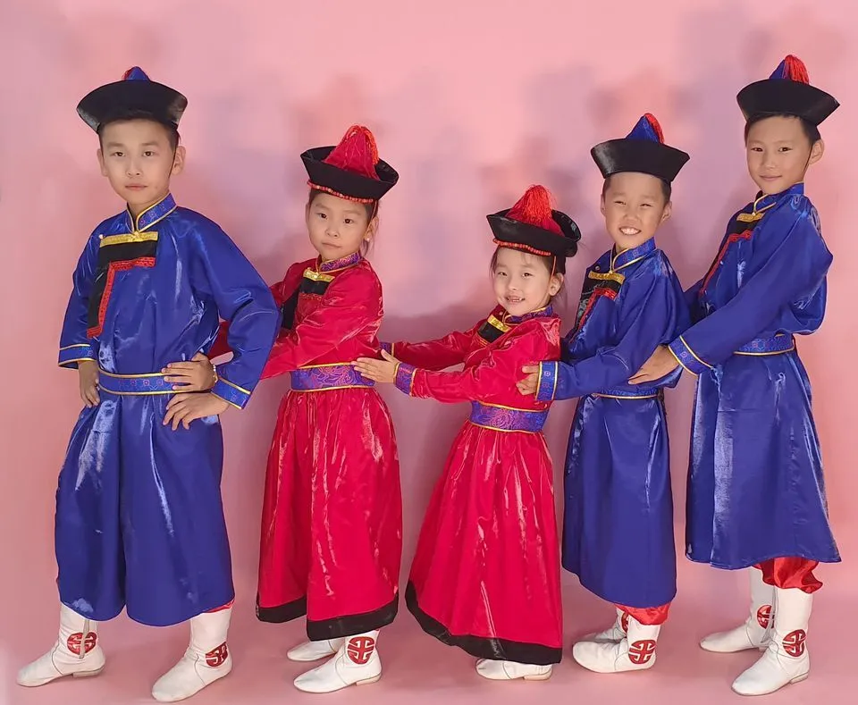 9-05 хүүхдийн буриад дээл