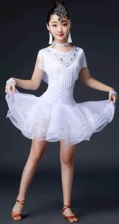 11-64 Хүүхдийн цагаан латин