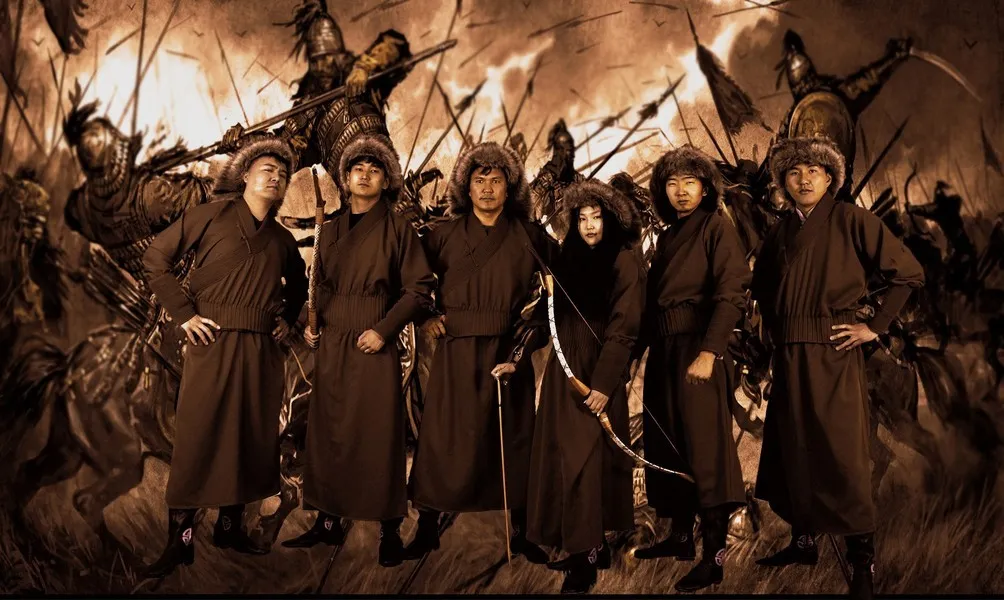 3-13 хүннү дээл