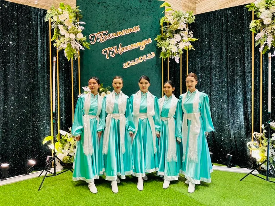 3-17 Найрал дуу, угталтын дээл