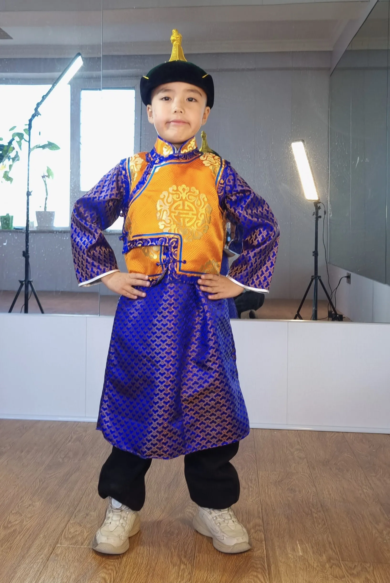 9-1-18  хүүхдийн монгол дээл 