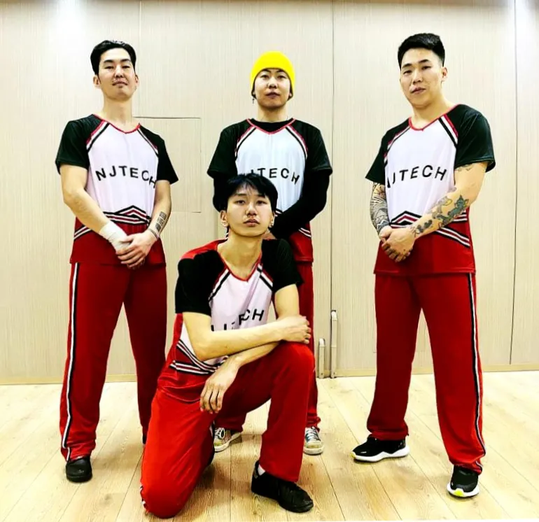 13-18 чөлөөт бүжиг цагаан хар эр