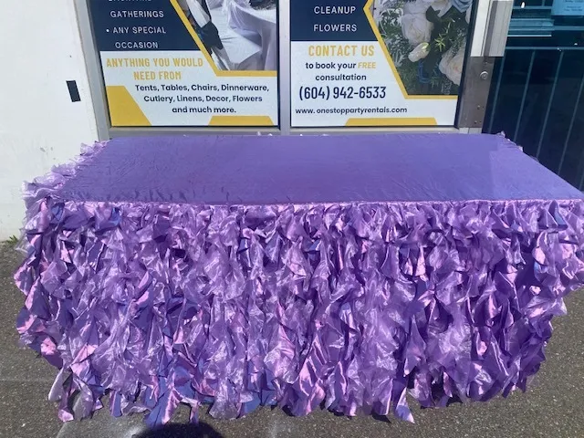 Fitted purple 6ft tablecloth with frills