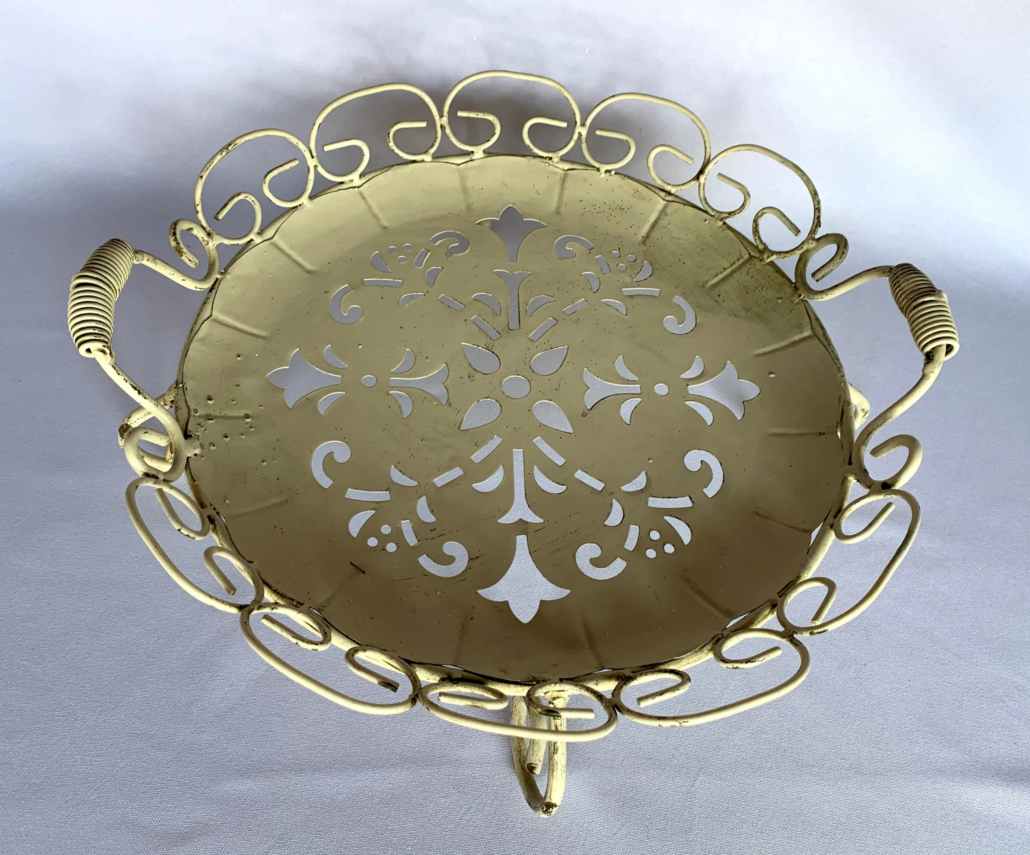 Round Vintage Ivory stand