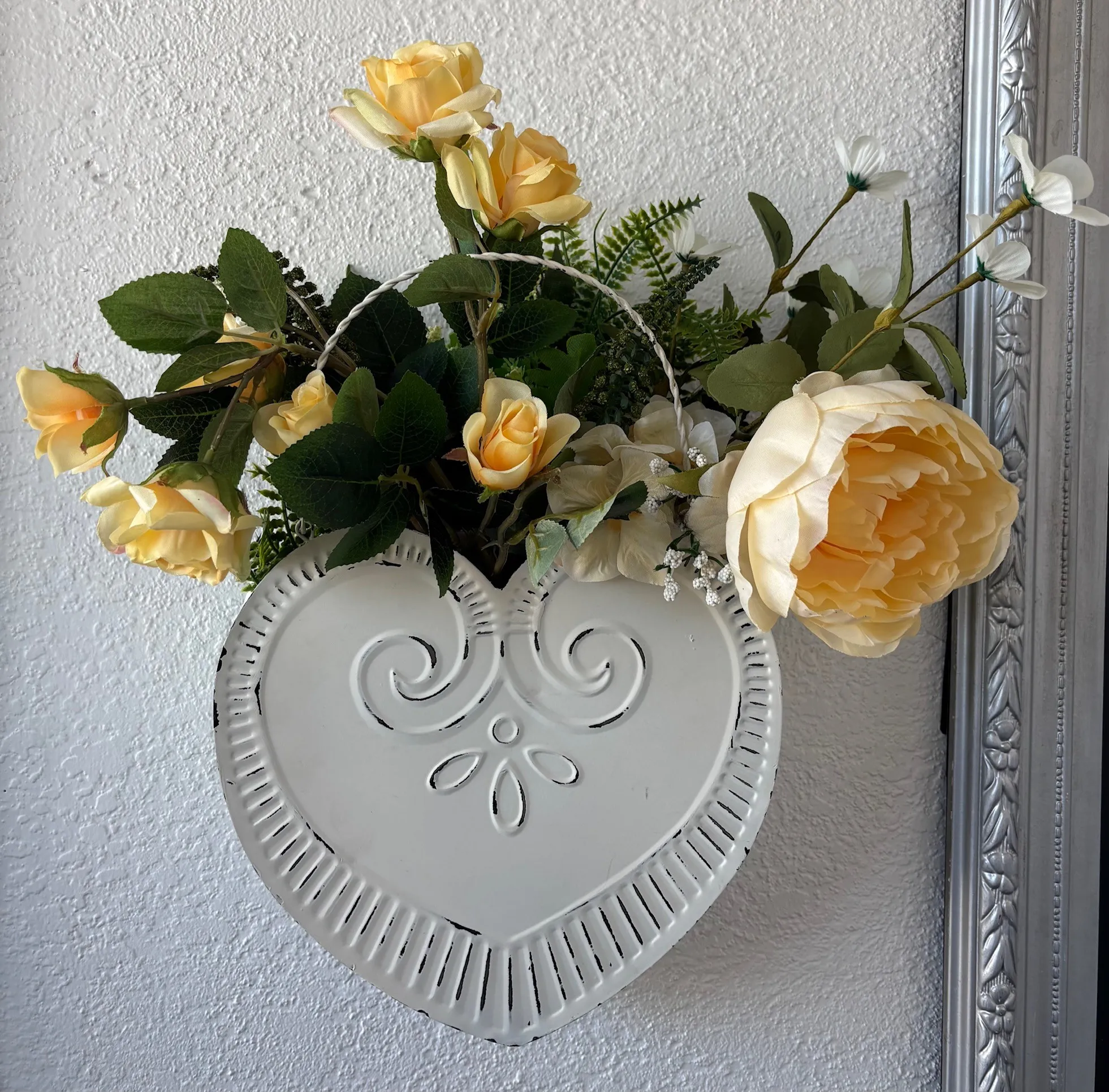 Vintage Heart Accent