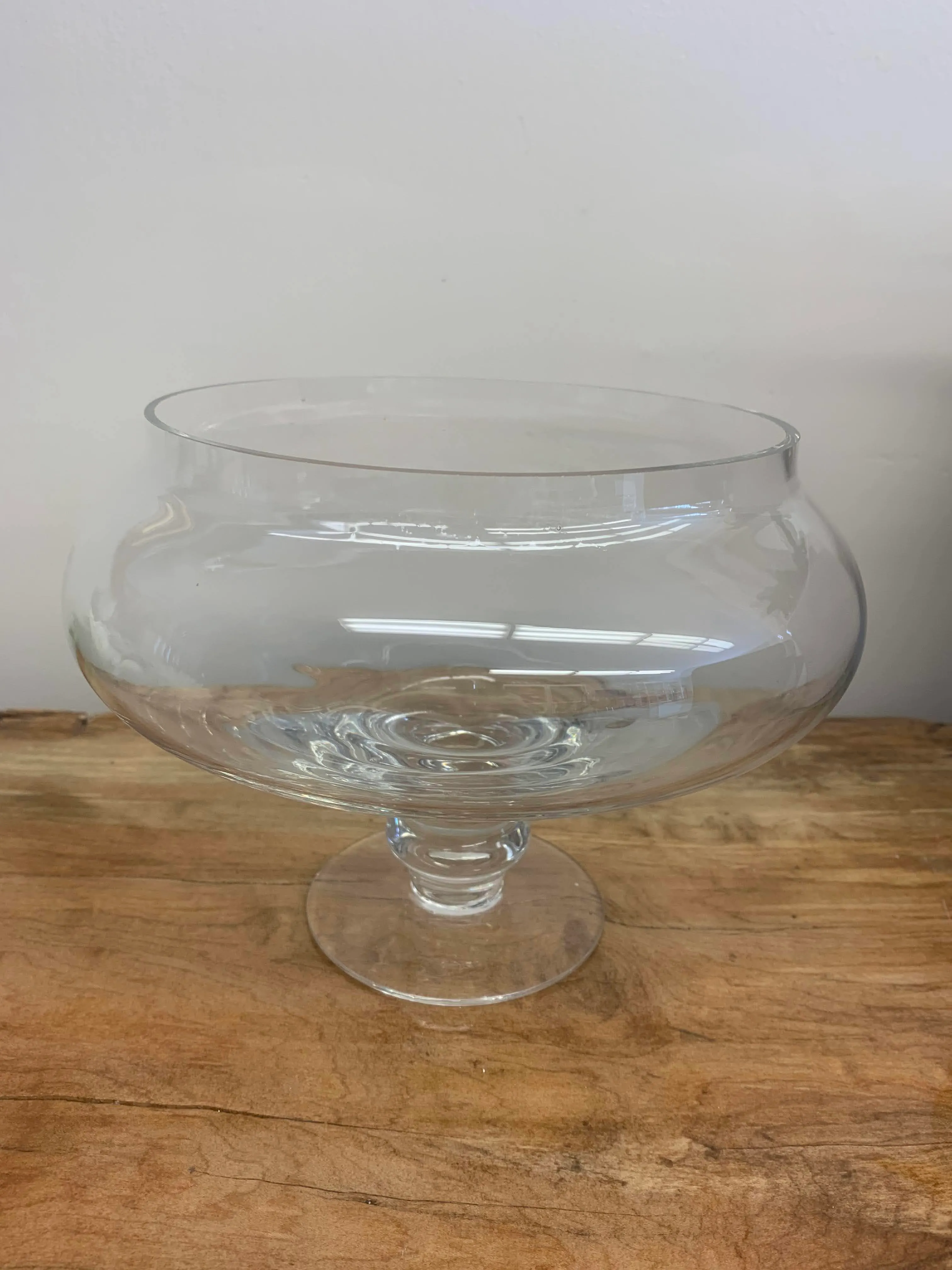 Low Pedestal Bowl 9" x 7"