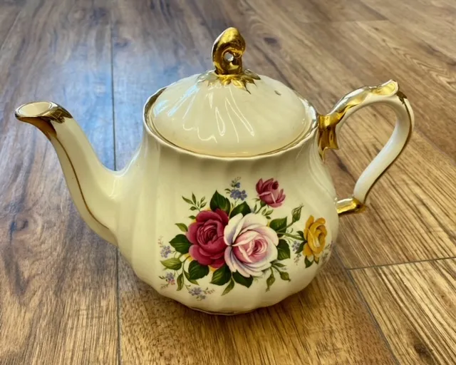 High Tea Vintage Teapot Assorted