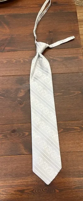 Silver tie