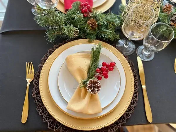 Christmas Gold Table Setting