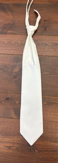 Off White tie