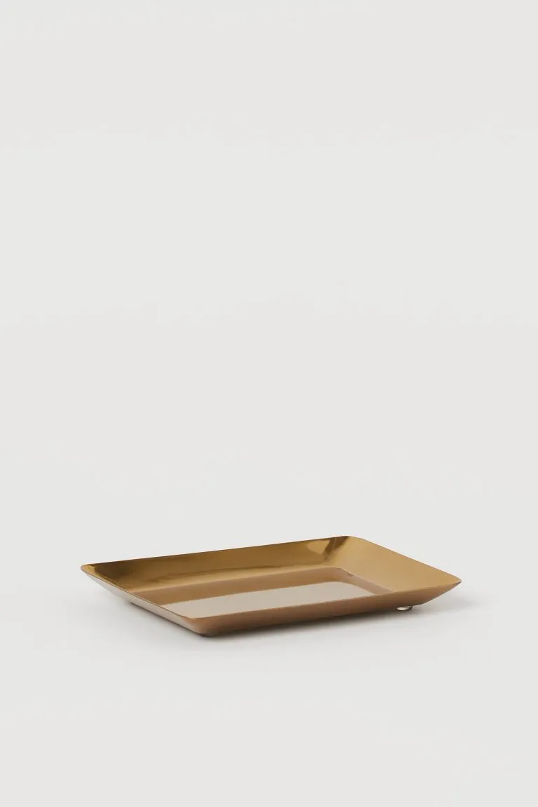 7" width with 4" rim small serving 