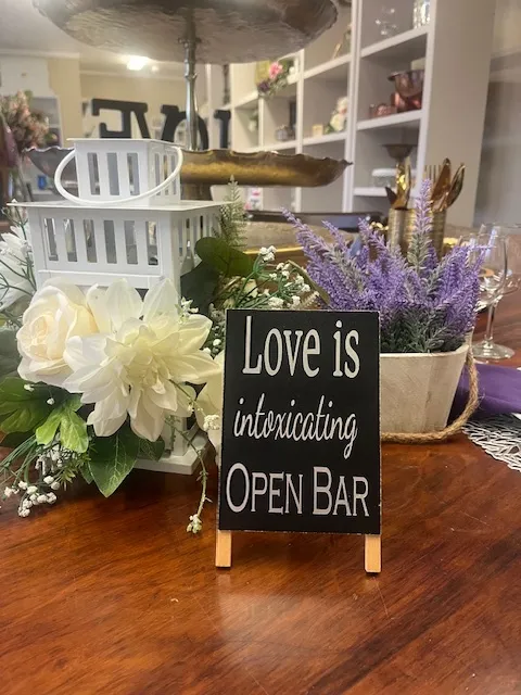 Sign Easel Love is intoxicating Open Bar Silver on Black - Small