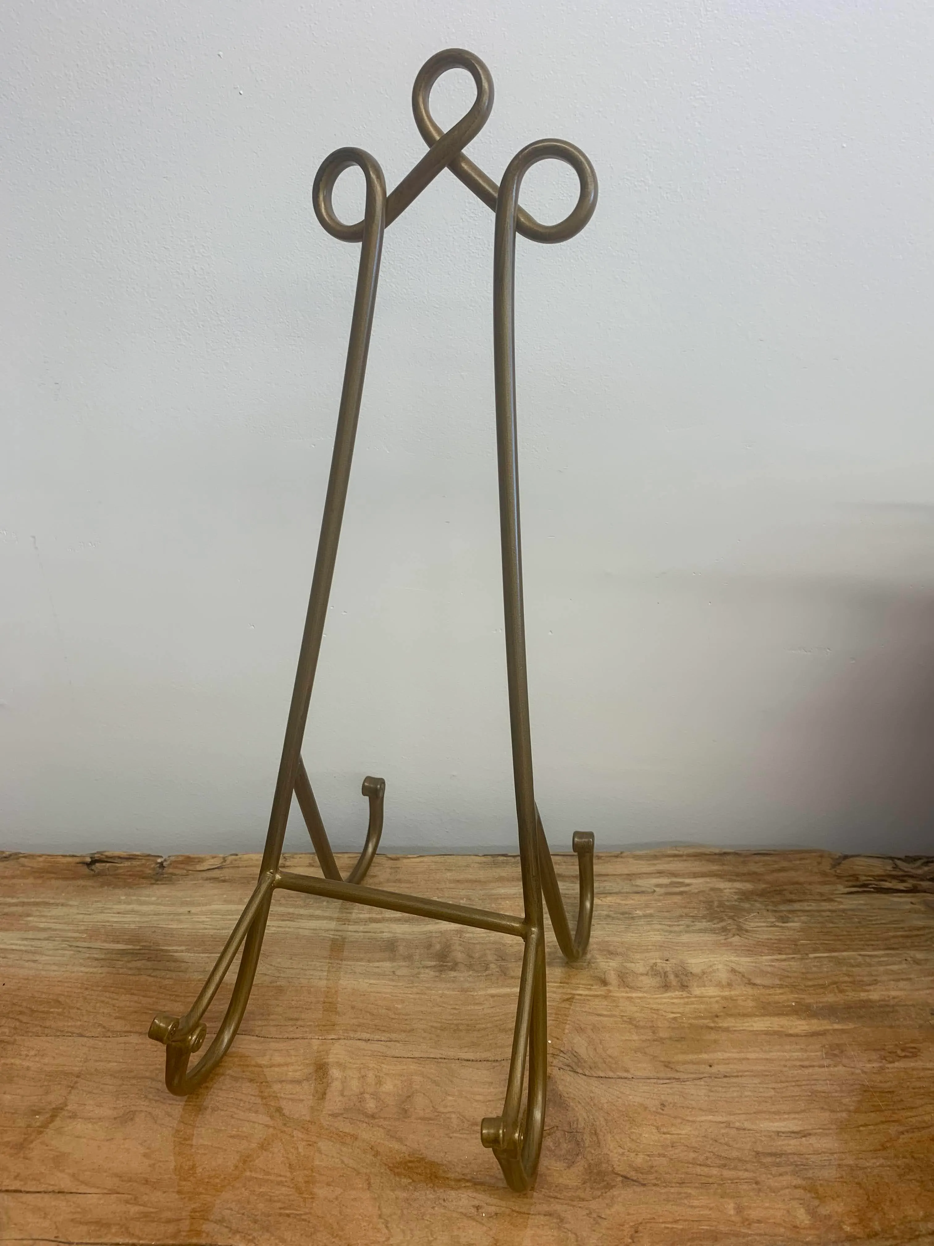 Gold Tabletop Easel 