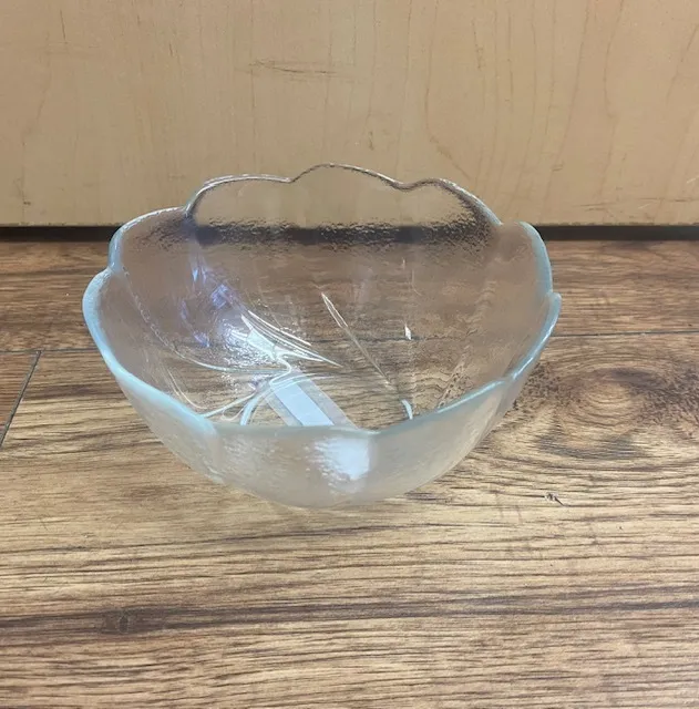 Glass small salad bowl 