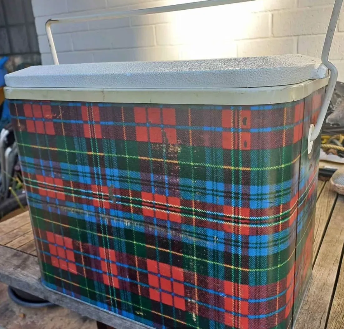 Esky tartan