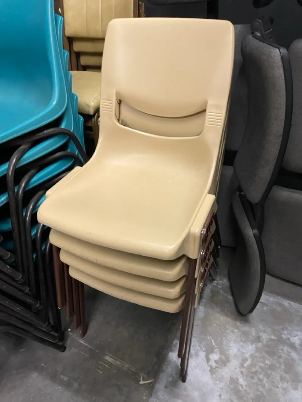 Chairs - Stackable Brown/Cream