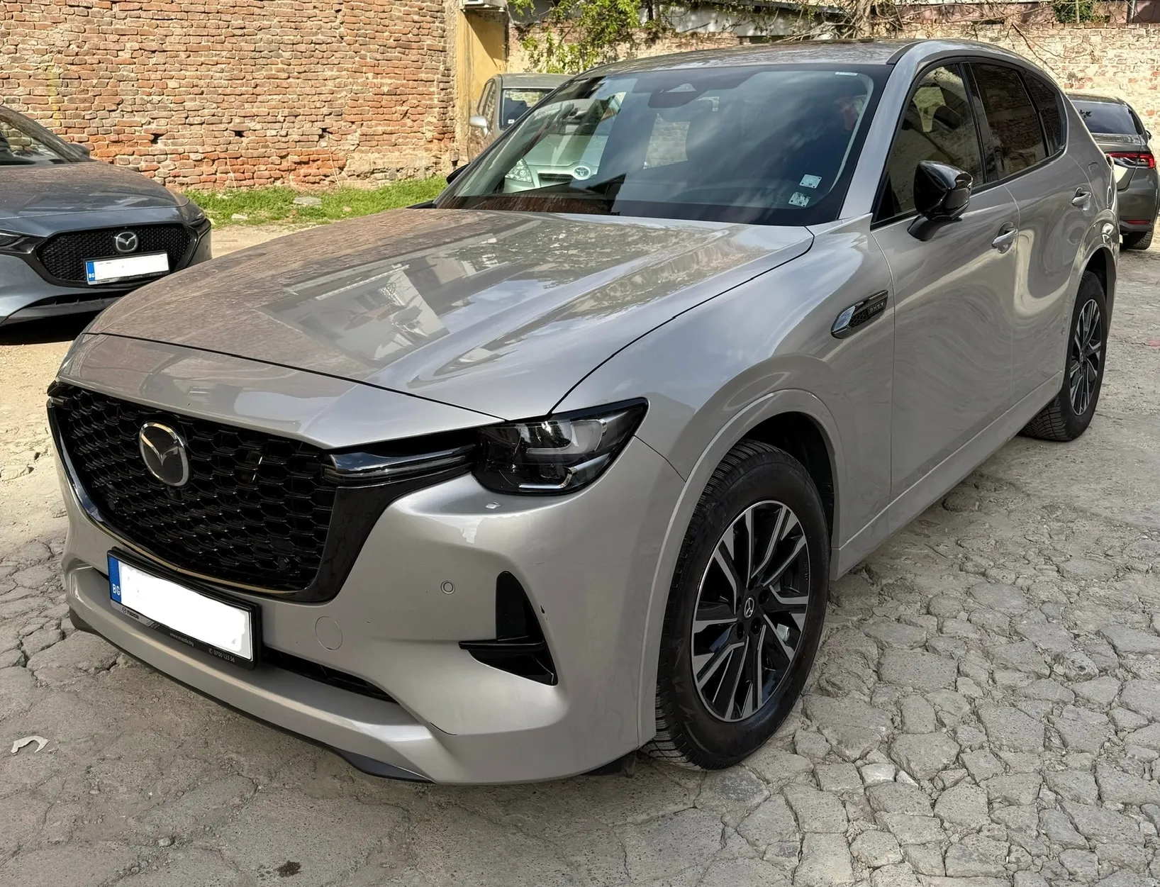 Кола под наем Mazda CX-60