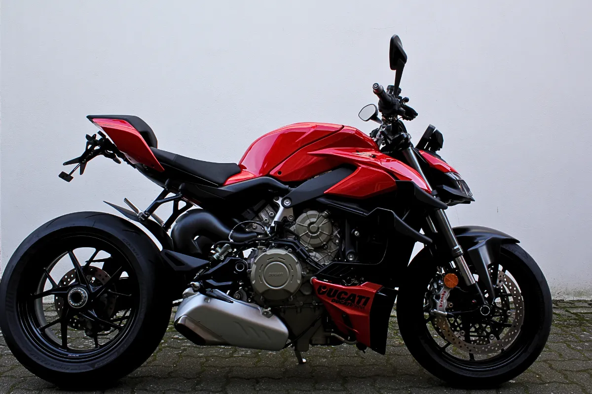 Ducati Streetfighter V4
