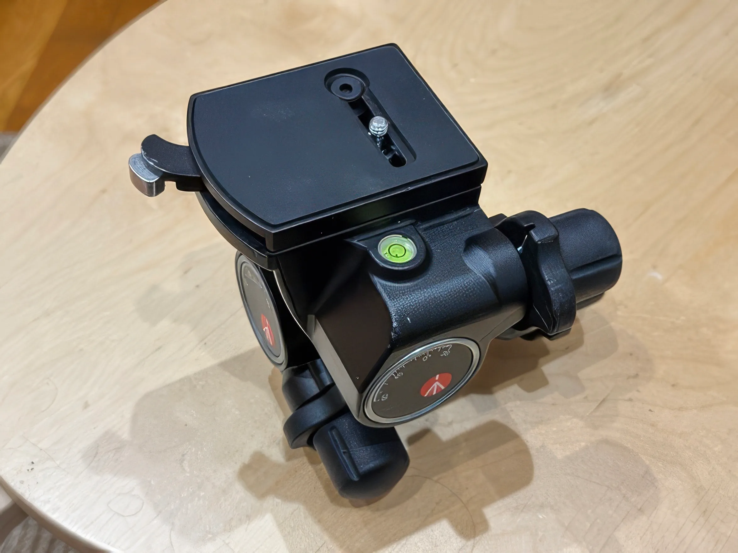 Manfrotto 405 3-Way, Geared Pan-and-Tilt Head with 410PL Quick Release Plate