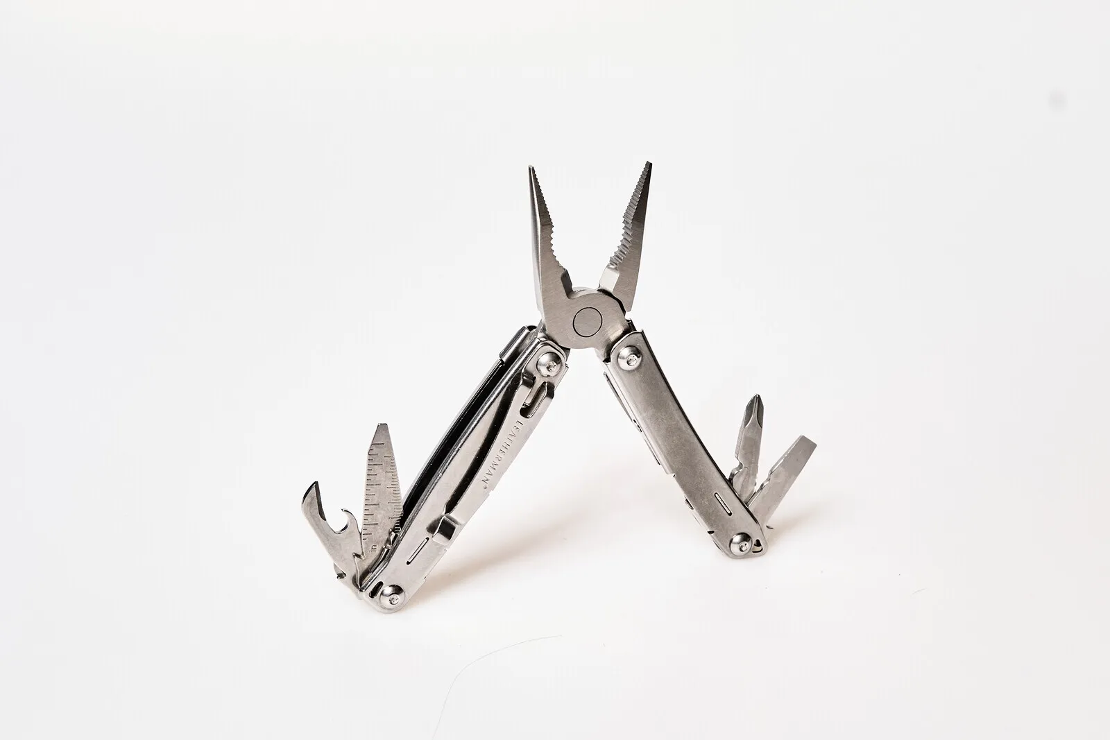 Leatherman Sidekick Multi-Tool - 14 Tools Gaffer Essential - Production Utility